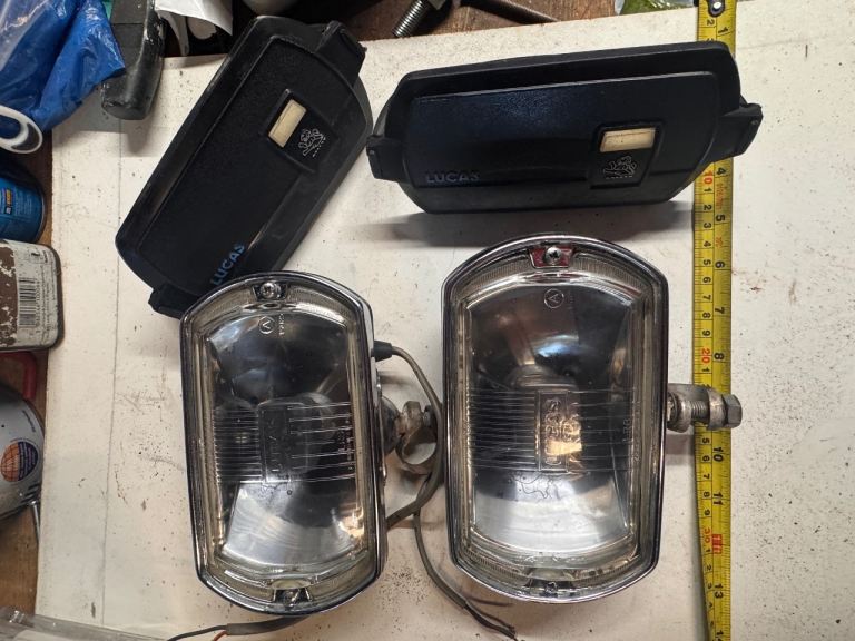 Lucas square 8 spot lights