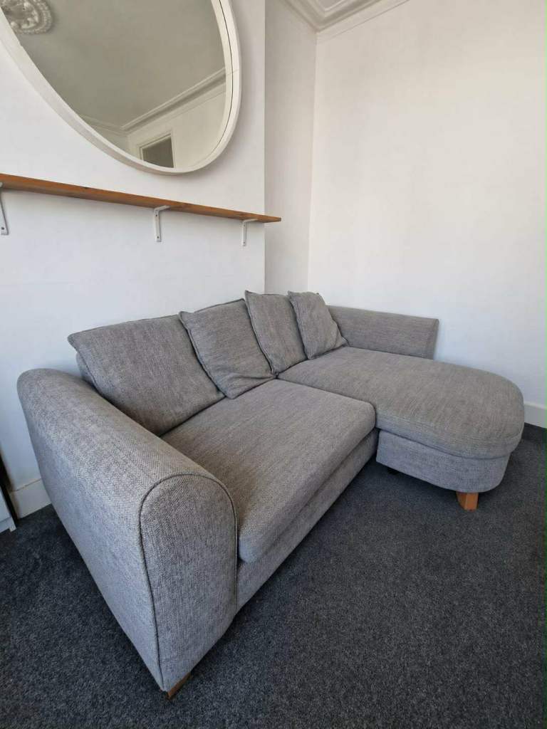 L shaped sofa 