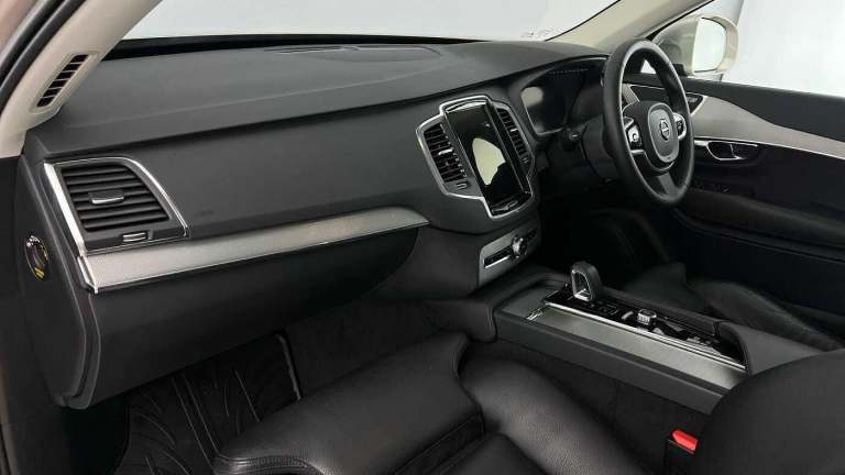 2022 Volvo XC90 Core, B5 AWD mild hybrid, Petrol, 7 Seats ESTATE Petrol/Electric Hybrid Automatic