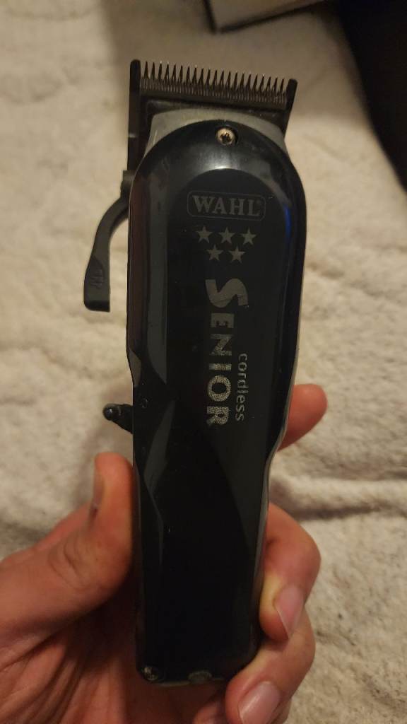 Wahl Cordless Senior with all its accessories and box
