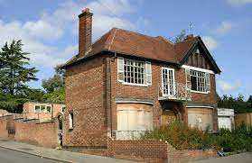 LOOKING FOR RESIDENTIAL OR COMMERCIAL PROPERTY WITH DEVELOPMENT POTENTIAL FOR SALE