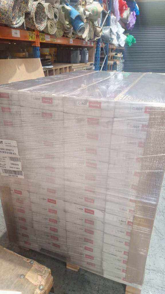 Pallet of AGT Effect Rosso 8mm Brown Laminate Flooring £20 Per Pack! CHEAPEST IN THE UK