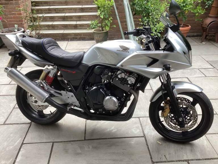 Honda CB400 Super Boldor Hyper Vtec