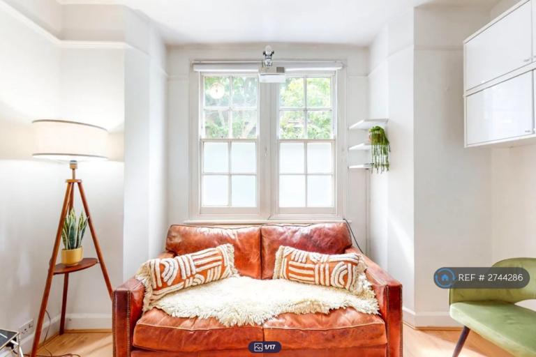 2 bedroom flat in Haberdasher Street, London, N1 (2 bed) (#2744286)