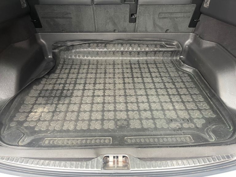 Rubber boot liner Mercedes W204 
