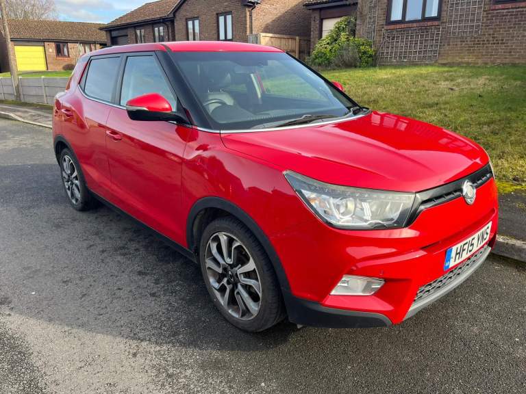 Ssangyong Tivoli ELX - Low mileage 