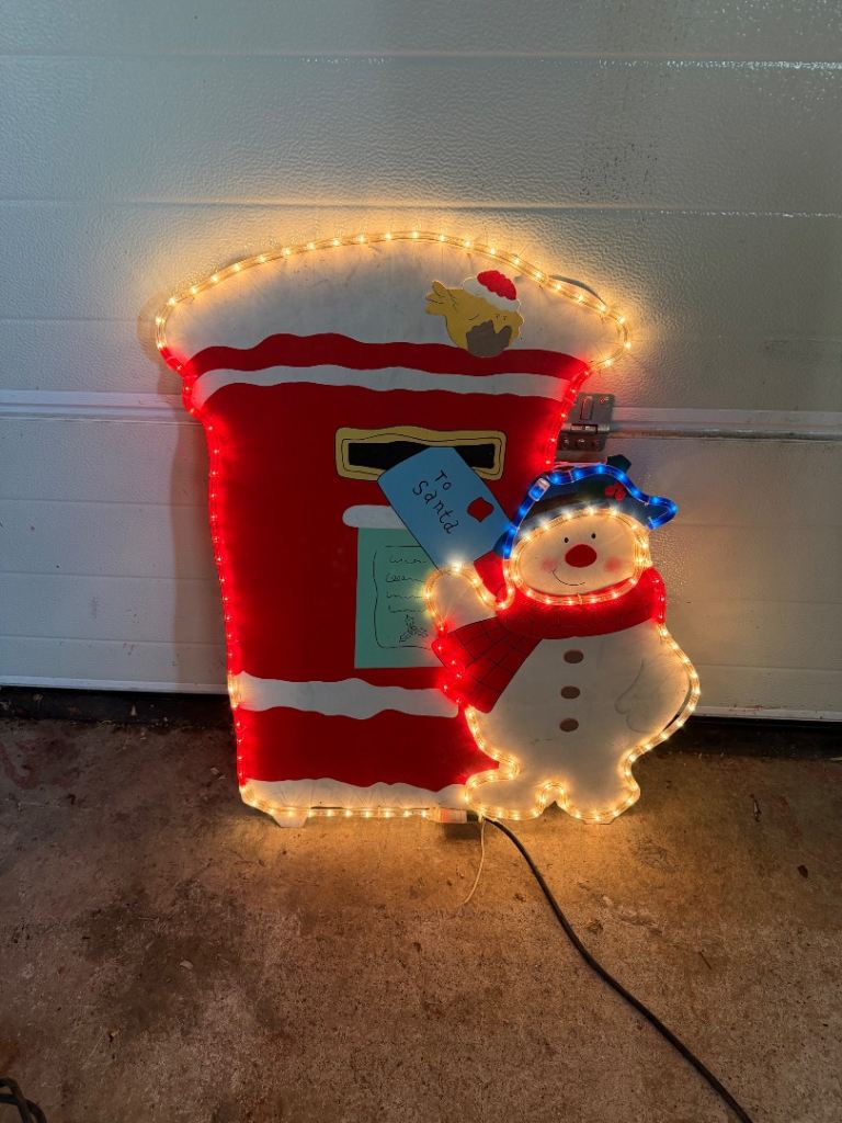 Vintage snowman post box rope light 