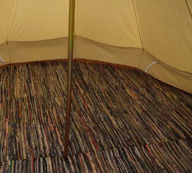 X2 4 metre shindig half moon rugs 