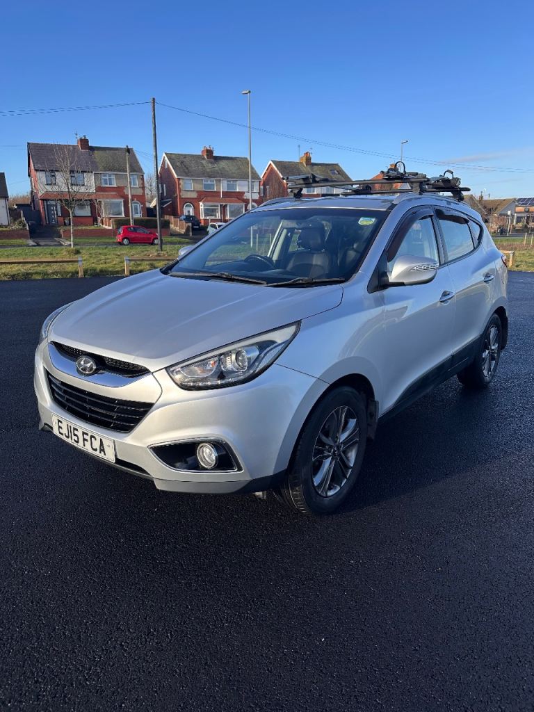 Hyundai ix35 2.0 CRDi SE SUV 5dr Diesel Manual 4WD Euro 5 (Nav) (134 bhp)