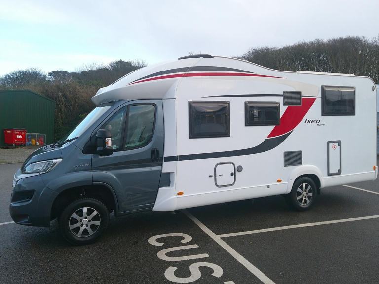 Burstner Ixeo IT726G DIESEL MANUAL 2015/15