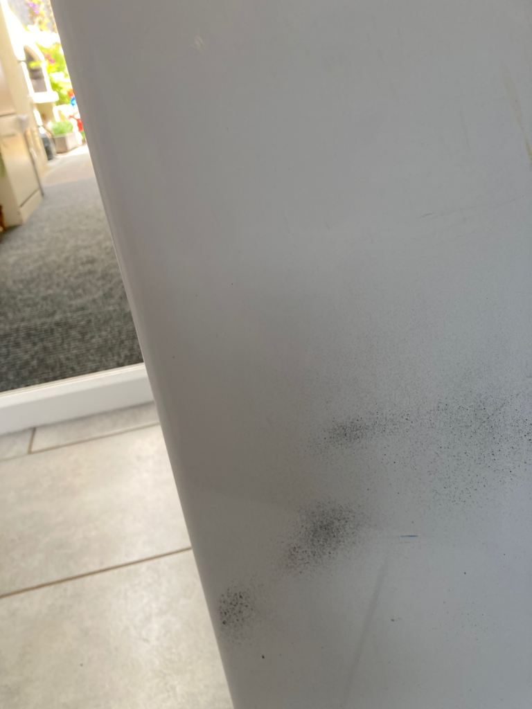 Freezer undercounter