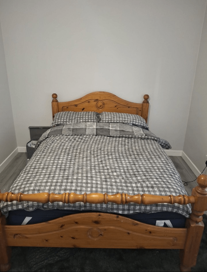 Double bed frame and mattress 