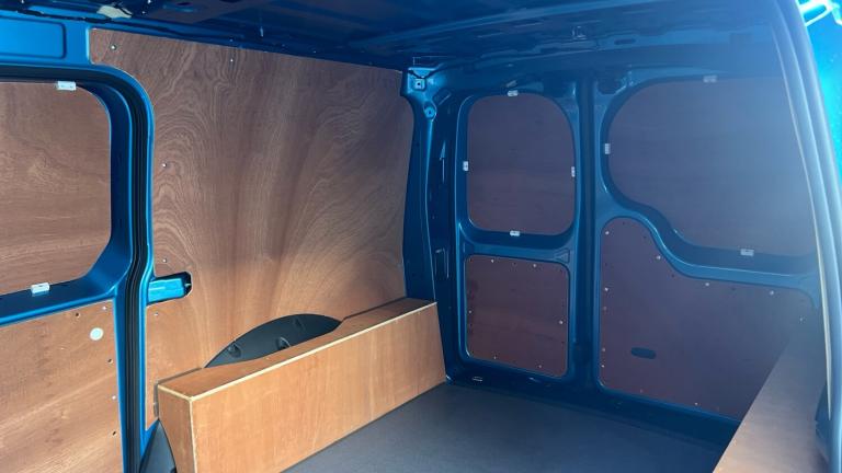 2022 Volkswagen Caddy Maxi Caddy Cargo Maxi C20 Diesel 2.0 TDI 122PS Commerce Pro Van DSG Van Die...