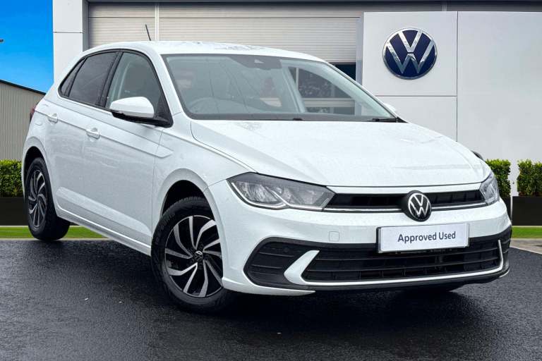 2023 Volkswagen Polo 1.0 Life 5dr **REAR VIEW CAMERA, REAR TINTS** Hatchback PETROL Manual