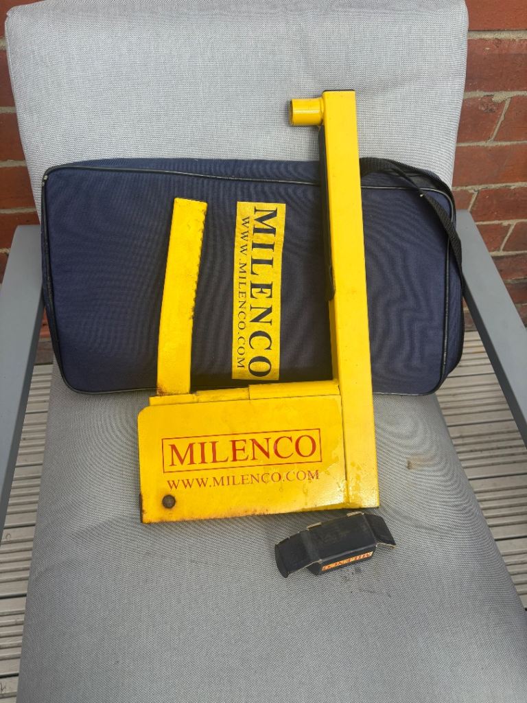 Caravan wheel lock RRP £100