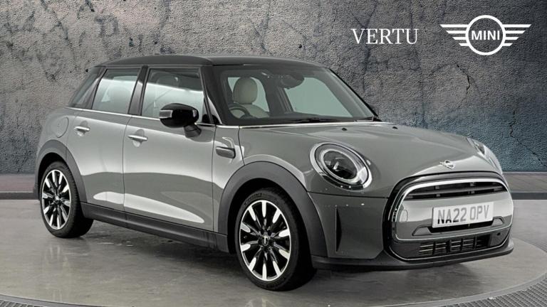 2022 MINI Hatch 1.5 Cooper Exclusive 5dr Petrol Hatchback Hatchback Petrol Manual