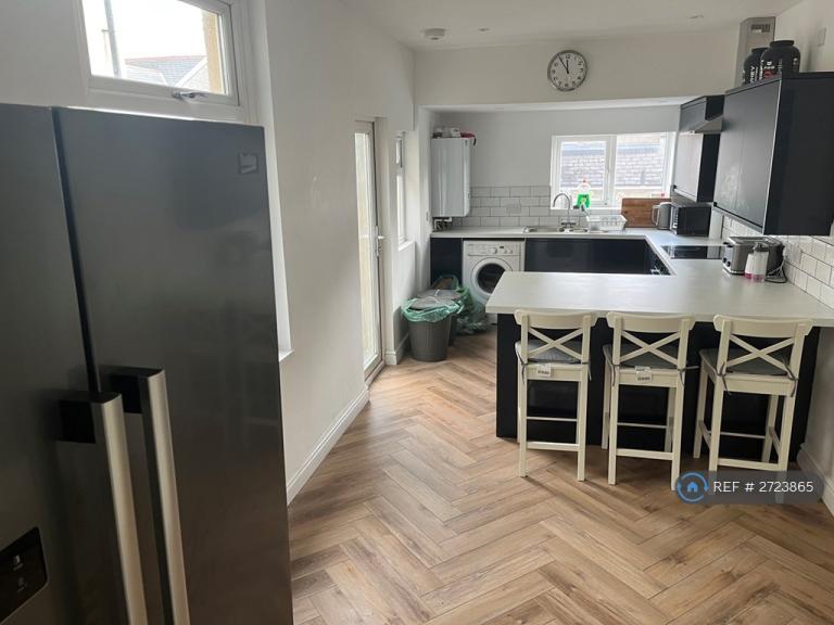 4 bedroom house in Tewkesbury Street, Cardiff, CF24 (4 bed) (#2723865)