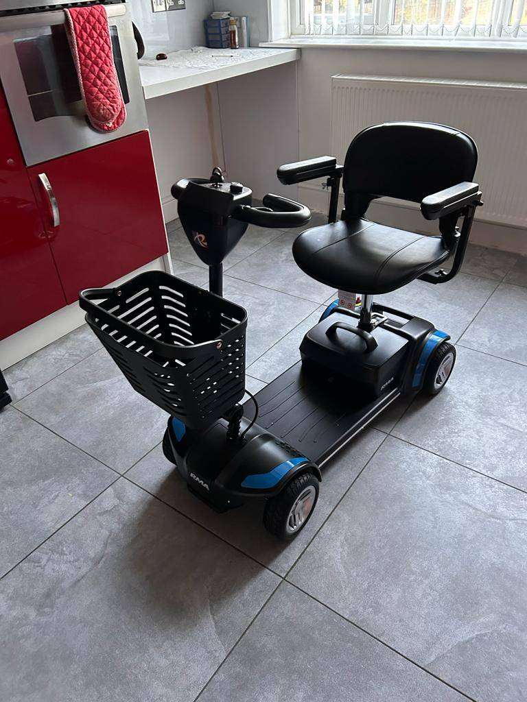 ROMA MEDICAL “VIRGO” – MOBILITY BOOT SCOOTER - BRAN NEW IN THE BOX - 12 MONTHS WARRANTY