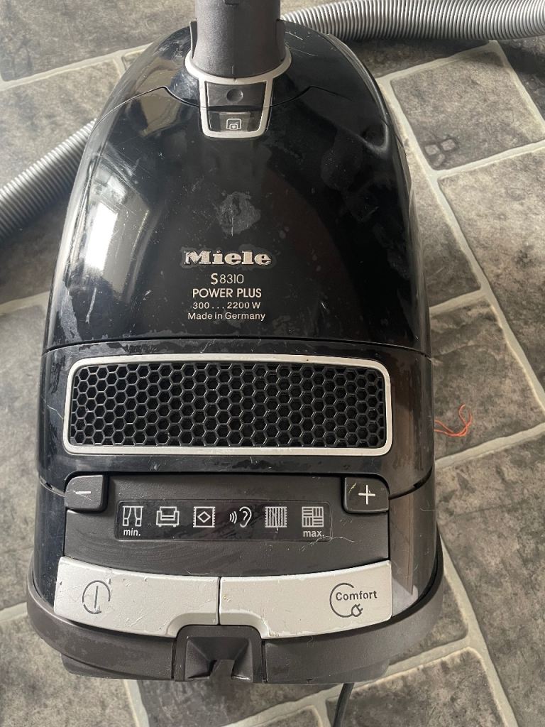 Miele S8310 Power Plus Vacuum Cleaner – Good Condition
