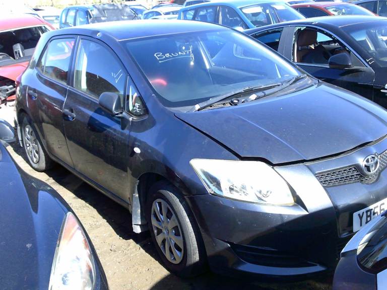 breaking for spares toyota auris 2007 1.4 d4d 