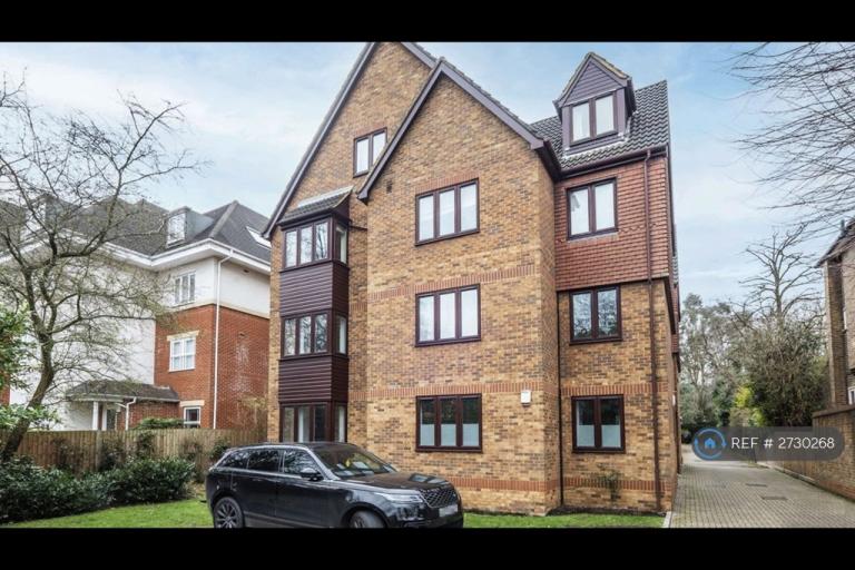 1 bedroom flat in Hadleigh Court, London, NW2 (1 bed) (#2730268)