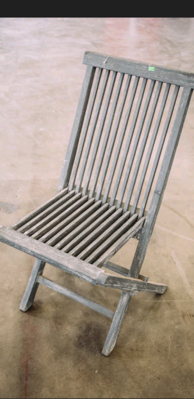 Folding Teak Wooden Chair 🌿
