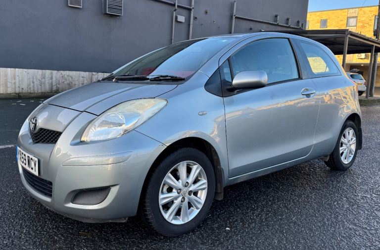 Toyota Yaris 1.0 Petrol 12 months MOT, £35 road tax BARGAIN! 