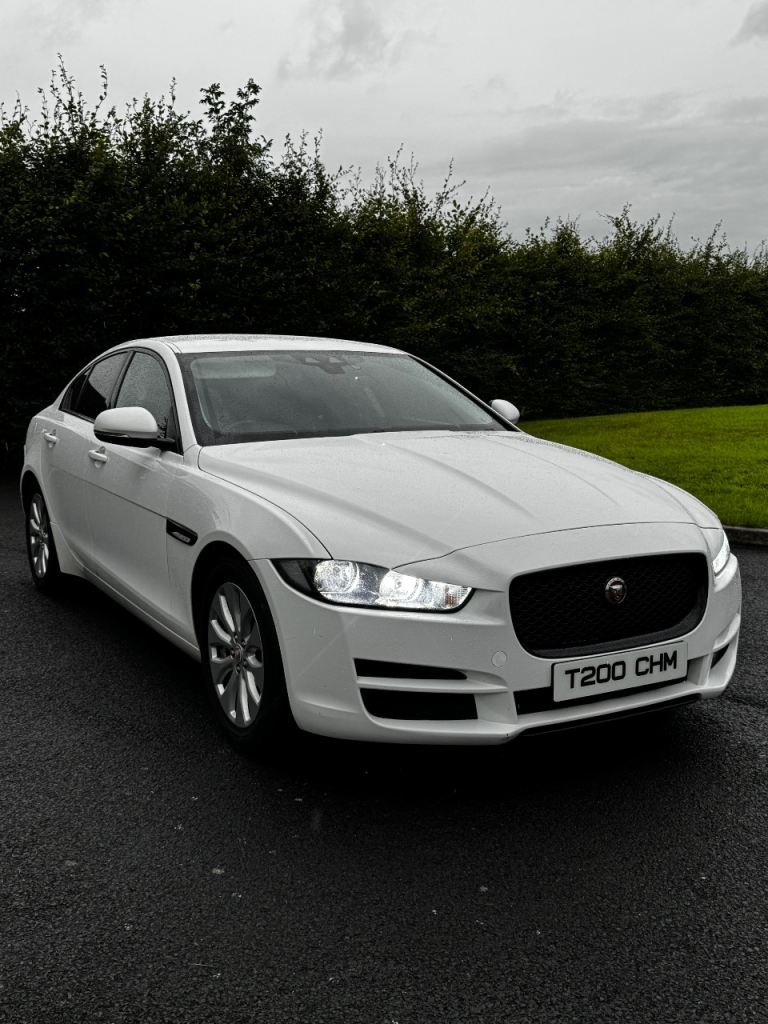 Jaguar, XE, Saloon, 2016, Manual, 1999 (cc), 4 doors