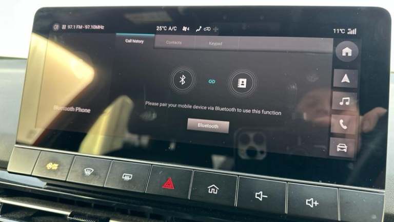 2023 MG MG4 64kWh Trophy Long Range Hatchback 5dr Electric Auto (203 ps) Automatic Hatchback Elec...