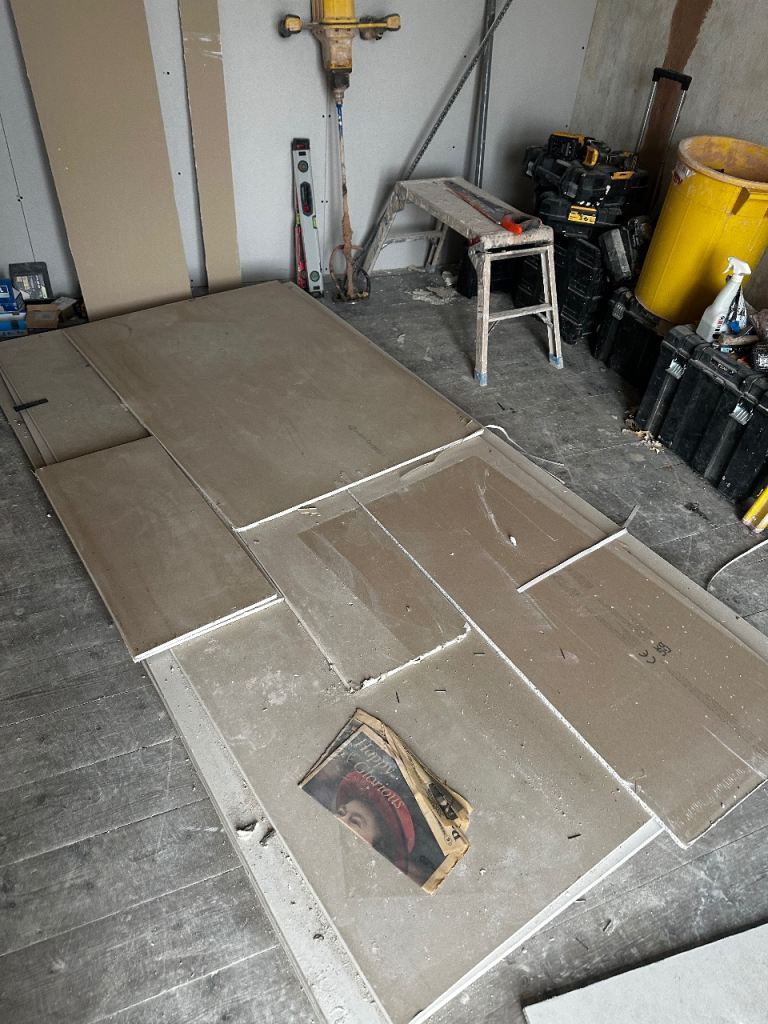 Various Plasterboard Sheets – Good Condition