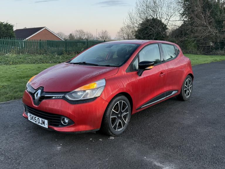 RENAULT CLIO 1.2 Dynamique MediaNav 1.2 16V 75 2015