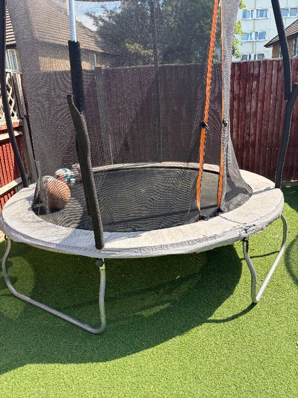 Free Trampoline 
