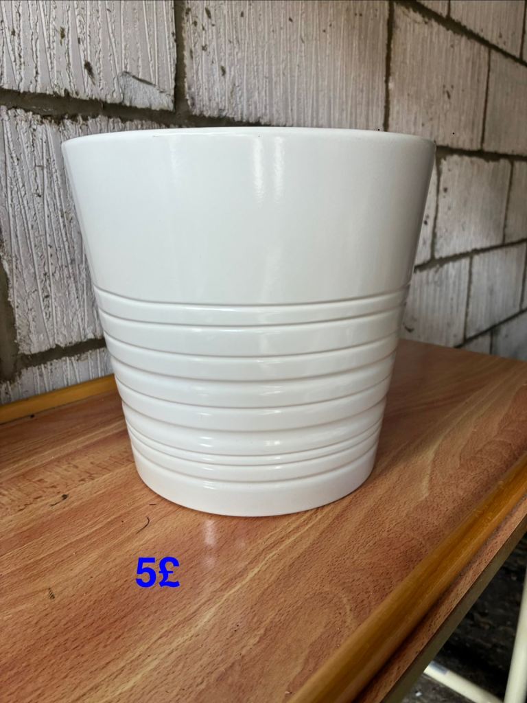 Plant pot
