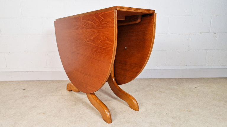 Vintage Mid Century Golden Teak Danish Design Drop Leaf Oval Dining Table PG171