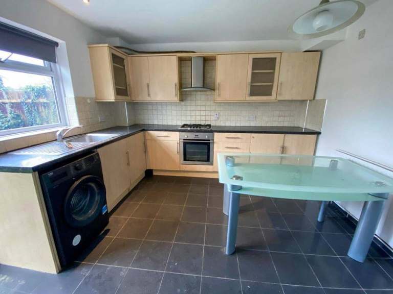 🏠**DSS HOUSING** DOUBLE ROOM in SHEFFIELD ** HALL ROAD, HANDSWORTH, SHEFFIELD S13 9AL**🏠