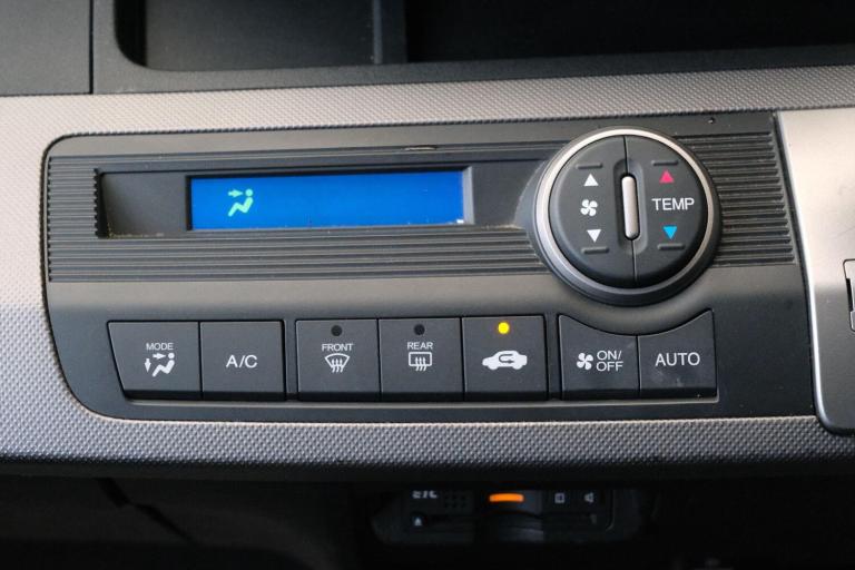 2025 Honda Freed Hybrid - 1 Owner HYBRID ELECTRIC Automatic