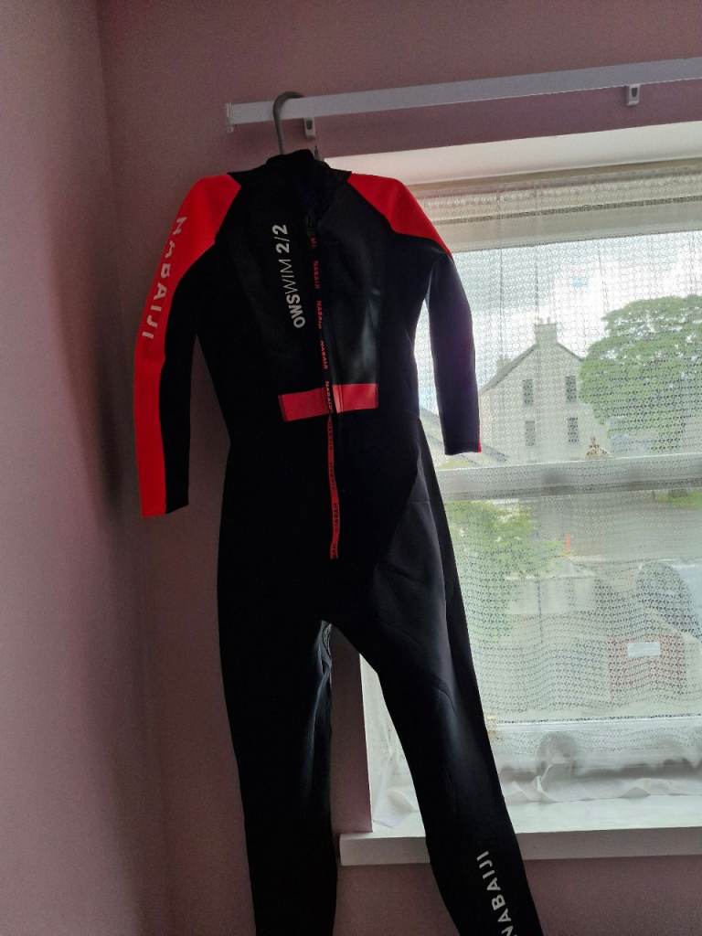 NABAIJI OWSWM 2/2 Wetsuit – Black and Red, Good Condition