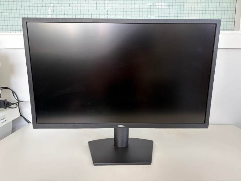 Dell SE2422H 24" Full HD Monitor. Excellent Condition