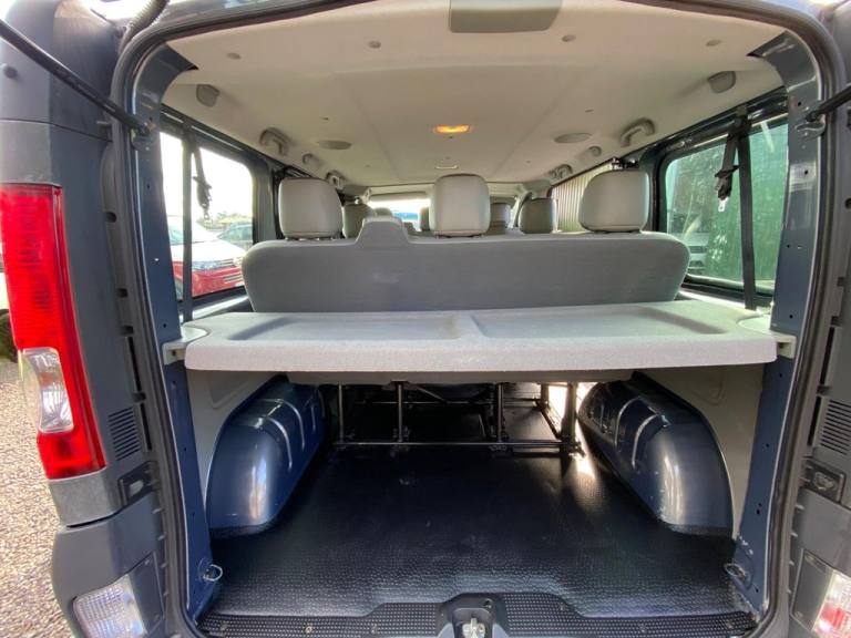 2011 Vauxhall Vivaro 2.0 2900 CDTi ecoFLEX 16v Combi FWD L1 H1 5dr MPV Diesel Manual