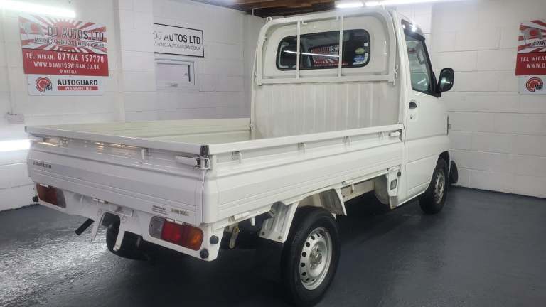 Mitsubishi minicab pickup 650cc 4wd fresh japanese import only 18k miles 07