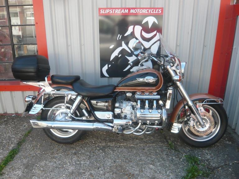 Honda F6C VALKYRIE GL 1500 CUSTOM CRUISER ROCKET FAT MAX STAR VN XVS V 1800