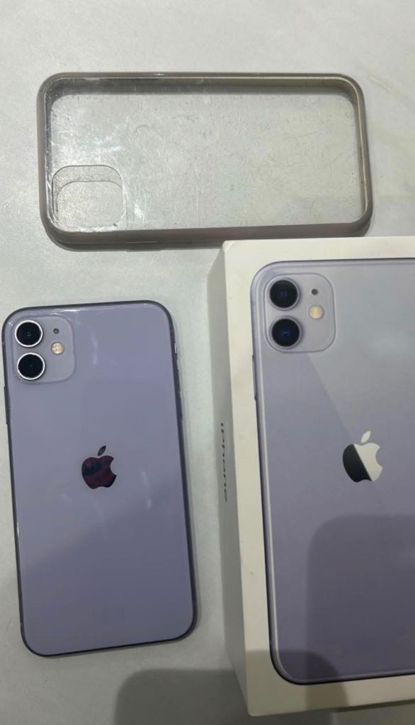 iPhone 11 64GB LILAC vgc 