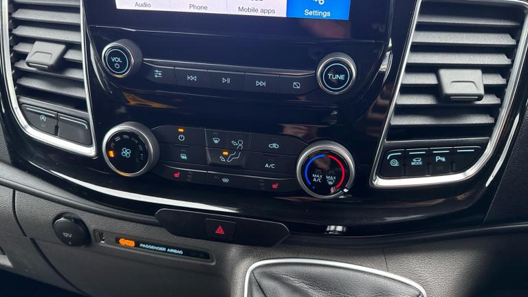 2023 Ford Transit Custom 2.0 EcoBlue 170ps Low Roof D/Cab Limited Van PANEL VAN DIESEL Manual