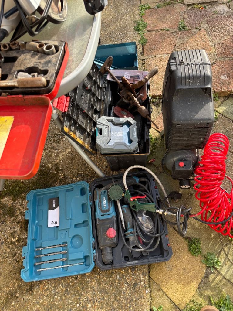 A big bundle of tools