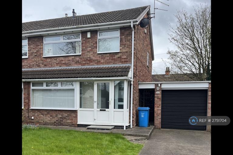 3 bedroom house in Overstrand Drive, Hull, HU7 (3 bed) (#2751704)