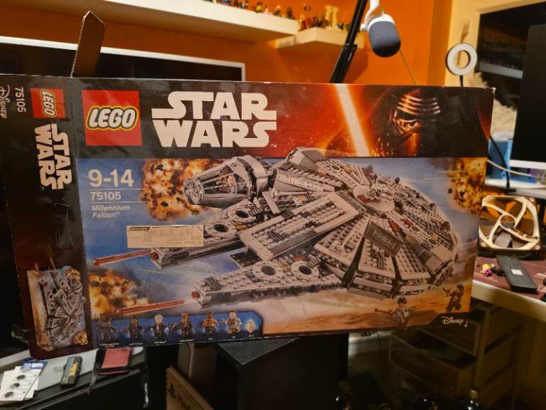 Lego Millennium Falcon Star Wars 75105 The Force Awakens