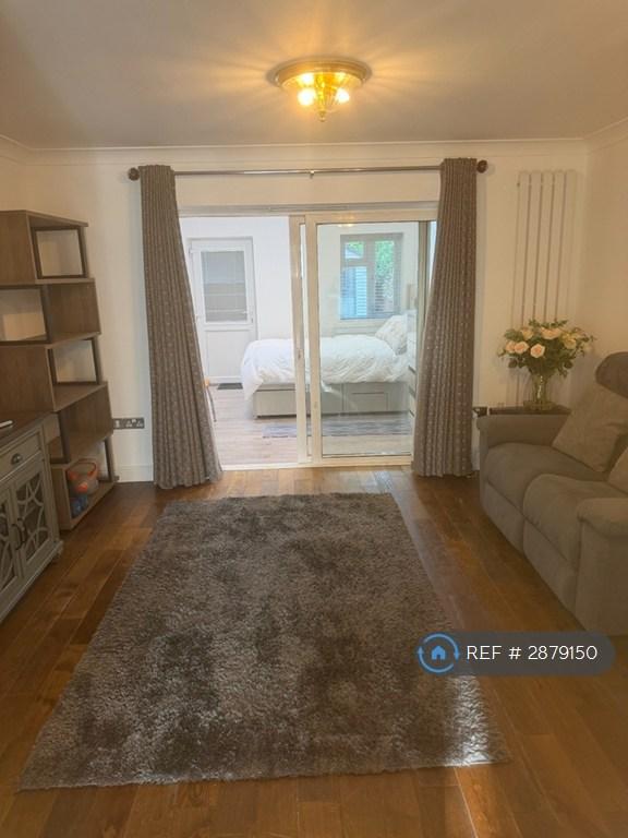 1 bedroom in Newbury Close, Dartford, DA2 (#2879150)