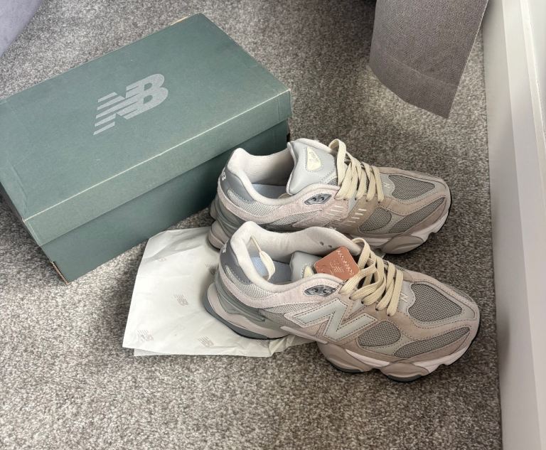 New Balance 9060 Trainers – Grey, New 