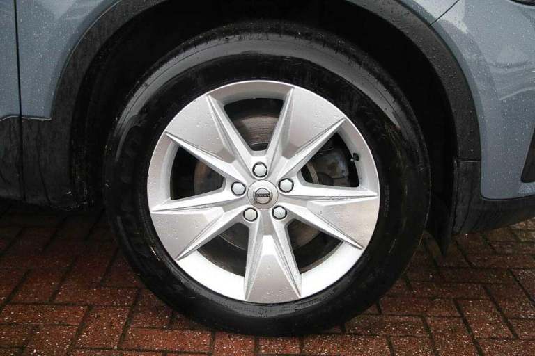 2022 Volvo XC40 2.0 B3P Core 5dr Auto ESTATE Petrol/Electric Hybrid Automatic