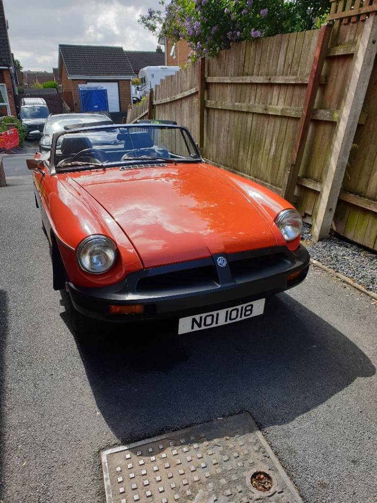 MGB/ FIRST REG 1977